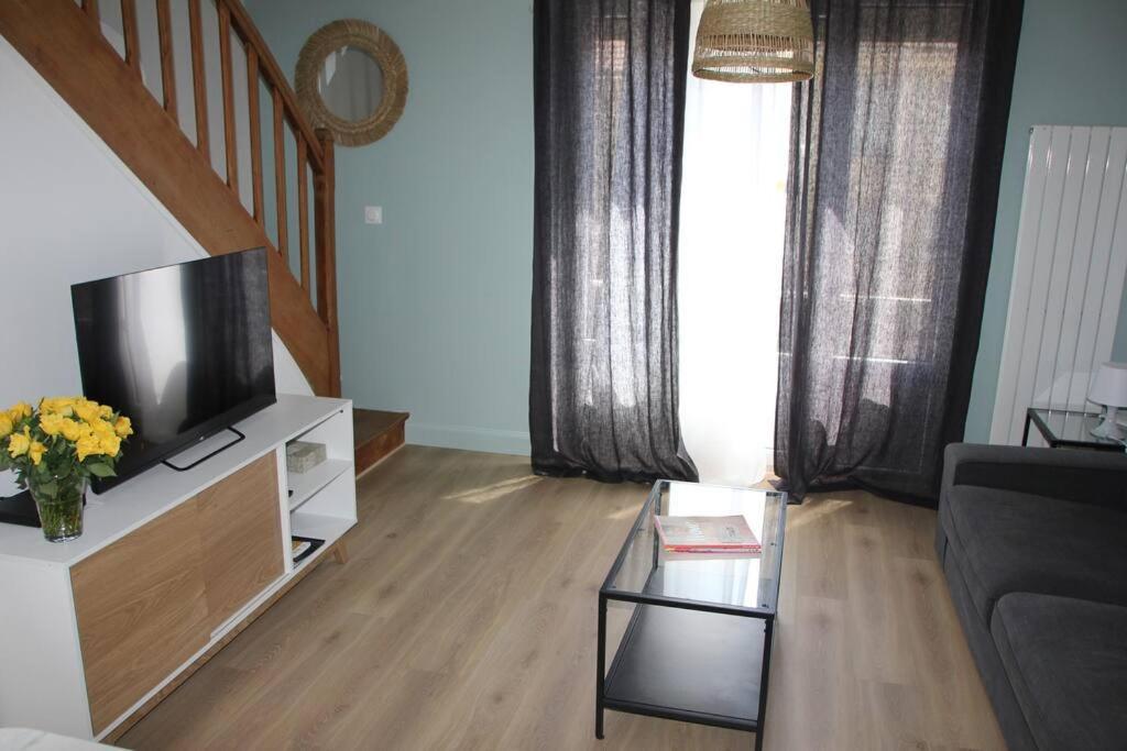 Maisonnette Au 15 Auxerre Luaran gambar